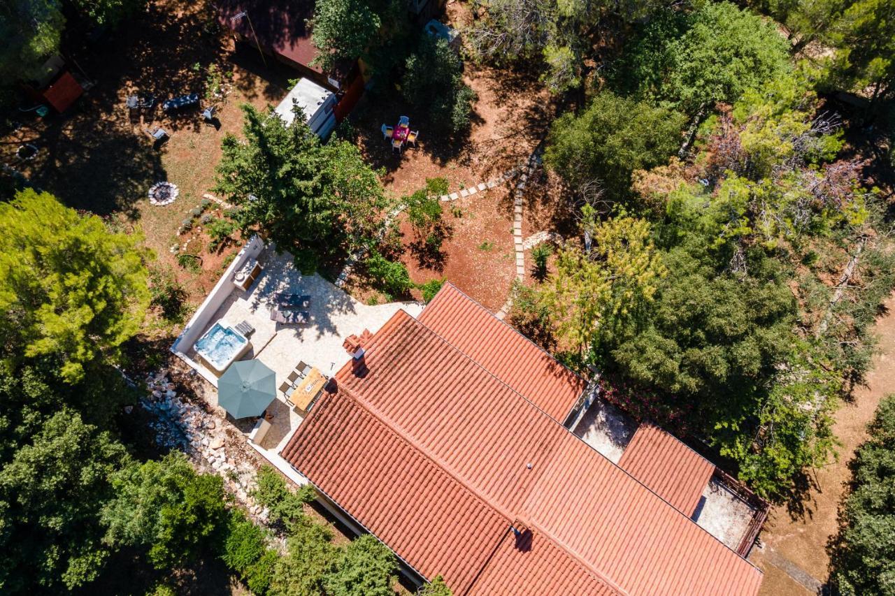 Al Pino Blue Property Premantura Exterior photo